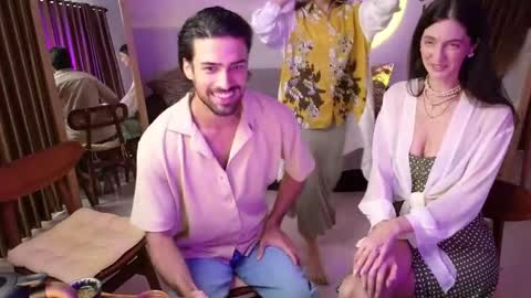   330 UTC2 girls   online show from April 2026 02:38:01 AM