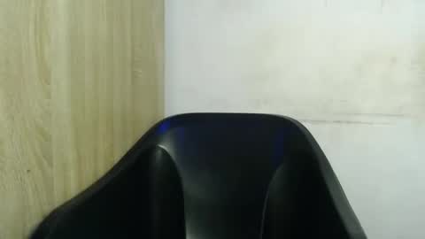 Snapshot of goddess_mellissa chatting on May 2026 05:35:02 AM mellissa online show from May 2026 05:35:02 AM