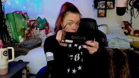 Patricia Mars           Goddess of Mars twitter thegoddessmindy online show from December 2025 04:23:02 PM