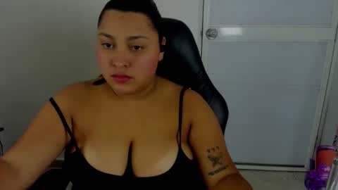 Snapshot of goddess_of_sissys chatting on May 2026 05:48:01 AM goddess_of_sissys online show from May 2026 05:48:01 AM