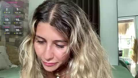 Snapshot of goddessdove chatting on February 2026 01:48:01 AM GoddessDove online show from February 2026 01:48:01 AM