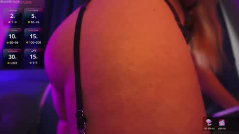 MesmErisse online show from October 2025 06:50:02 AM