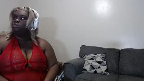 Madame Jackie online show from December 2025 06:41:02 AM