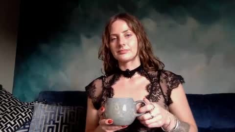 Snapshot of goddessmiamuse chatting on May 2026 05:07:02 PM goddessmiamuse online show from May 2026 05:07:02 PM