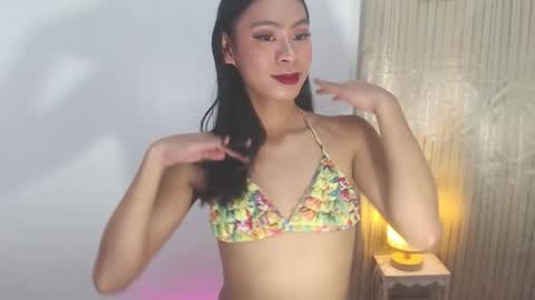Snapshot of goddessnianxx chatting on September 2025 02:04:01 AM Kyla and Nian online show from September 2025 02:04:01 AM