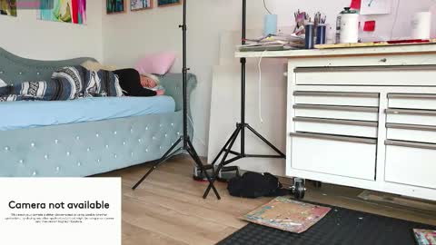 Anja online show from November 2025 07:07:02 PM