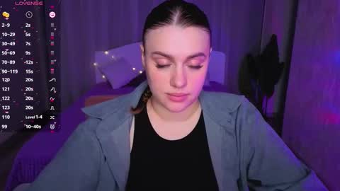 Lilya online show from November 2025 04:51:02 PM