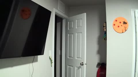 gokugarrison4334 online show from October 2025 09:45:01 PM