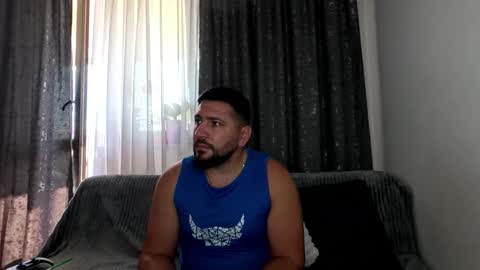 gold_alpha_boy online show from September 2025 11:00:01 AM