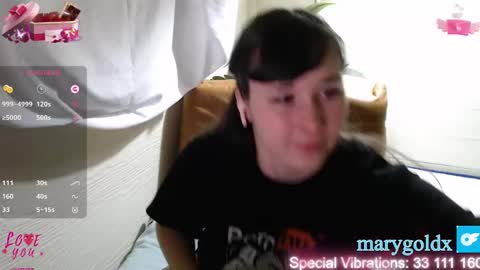 Snapshot of gold_mary_ chatting on February 2025 10:34:02 PM Mary online show from February 2025 10:34:02 PM