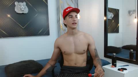 Snapshot of goldendesirex_ chatting on April 2026 07:14:01 PM online show from April 2026 07:14:01 PM