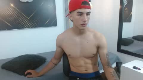 Snapshot of goldendesirex_ chatting on April 2026 07:18:02 PM online show from April 2026 07:18:02 PM