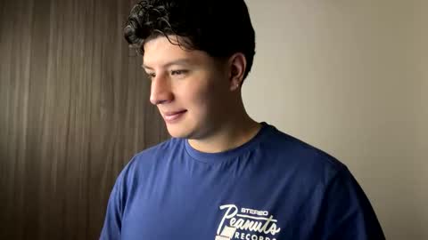 goldenknight33 online show from September 2025 02:18:02 PM