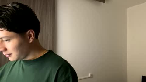 goldenknight33 online show from September 2025 01:46:01 PM