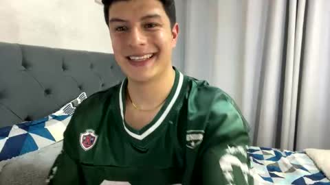 goldenknight33 online show from January 2026 11:18:01 PM