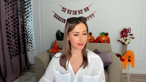 Olivia online show from October 2025 04:20:02 AM