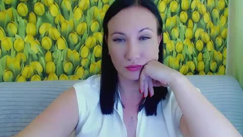 goldmoonn online show from July 2026 02:23:01 PM