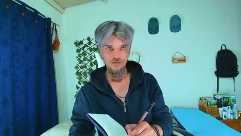 Goldy Loyal93 online show from March 2026 01:12:02 AM