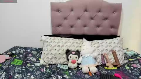 gooddess_petite_ online show from May 2026 01:05:02 PM
