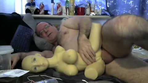 Snapshot of goofylicious_91 chatting on December 2024 09:33:02 AM Peter online show from December 2024 09:33:02 AM