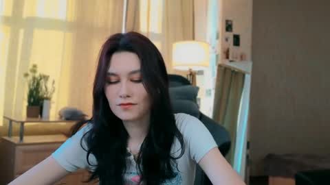 Sarra online show from May 2026 01:07:01 PM