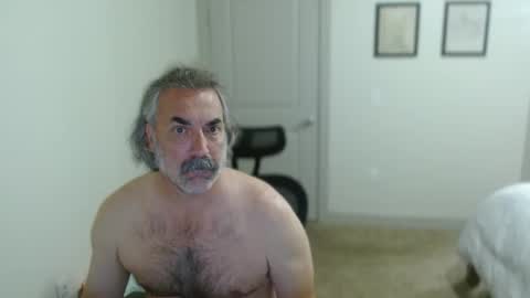 gopher988 online show from October 2025 08:42:02 PM