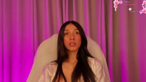 Snapshot of gorgeous_brunette chatting on February 2025 11:38:02 AM Rose online show from February 2025 11:38:02 AM