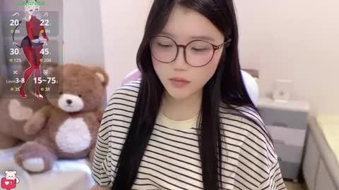 Snapshot of gorgeous_girl33 chatting on March 2026 01:00:01 AM gorgeous girl33 online show from March 2026 01:00:01 AM