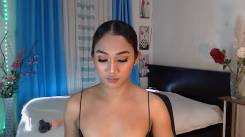 gorgeous_nicole online show from December 2024 07:21:01 PM