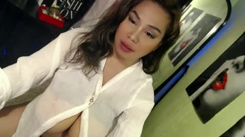 Snapshot of gorgeous_rica chatting on June 2026 02:12:02 AM Rica online show from June 2026 02:12:02 AM