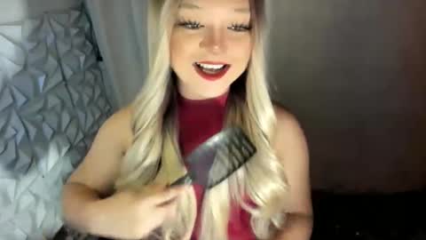 Snapshot of gorgeousamandarose chatting on May 2026 12:41:02 AM Amanda rose online show from May 2026 12:41:02 AM