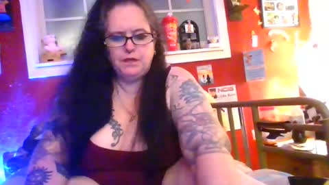 Snapshot of gothickmaiden chatting on June 2026 02:14:02 AM GothickMaiden online show from June 2026 02:14:02 AM