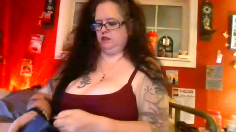 Snapshot of gothickmaiden chatting on June 2026 02:27:02 AM GothickMaiden online show from June 2026 02:27:02 AM