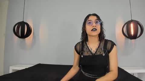 karen online show from January 2025 04:24:01 PM