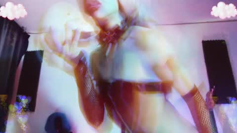 Snapshot of gothicute chatting on April 2026 04:54:02 AM online show from April 2026 04:54:02 AM