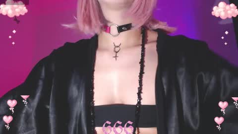 Snapshot of gothicute chatting on April 2026 04:52:02 AM online show from April 2026 04:52:02 AM