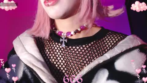 Snapshot of gothicute chatting on May 2026 08:30:01 AM online show from May 2026 08:30:01 AM