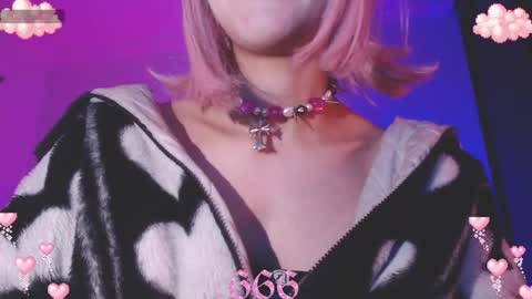 Snapshot of gothicute chatting on May 2026 08:53:02 AM online show from May 2026 08:53:02 AM