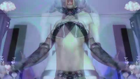 Snapshot of gothicute chatting on May 2026 04:08:01 AM online show from May 2026 04:08:01 AM