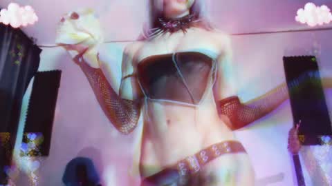 Snapshot of gothicute chatting on May 2026 04:30:02 AM online show from May 2026 04:30:02 AM