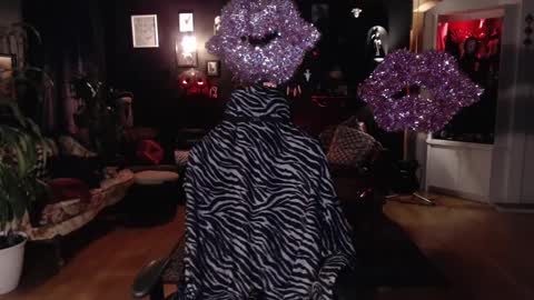 Hezra online show from February 2025 01:42:01 AM