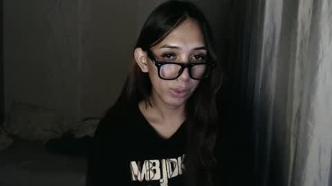 HoneyGrace online show from March 2026 04:11:02 PM