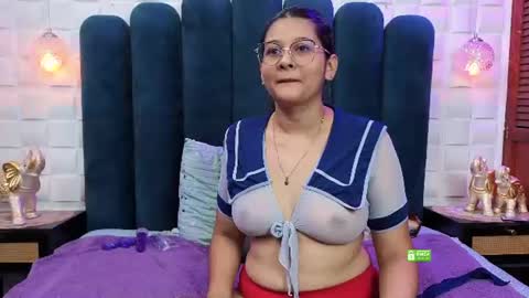 Snapshot of gracethornton chatting on June 2026 12:22:01 PM grace online show from June 2026 12:22:01 PM
