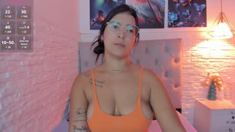 Snapshot of graceymilf999 chatting on February 2025 11:27:02 AM Gracey Milf online show from February 2025 11:27:02 AM