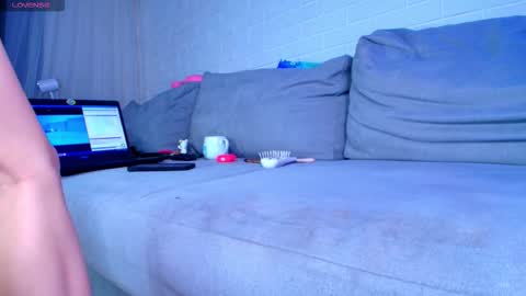 Anny online show from February 2026 11:22:01 PM