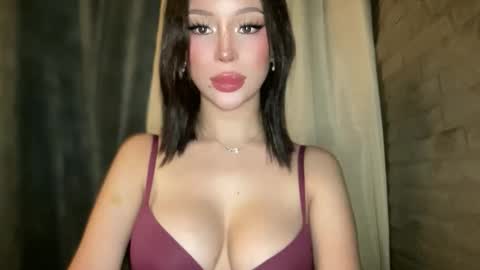 Marie Pelie online show from December 2025 10:42:01 AM