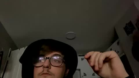 Snapshot of greeneyedmechanic chatting on February 2025 03:44:02 AM GreenEyedMechanic online show from February 2025 03:44:02 AM