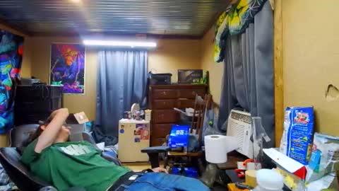 Snapshot of greenlungs8195 chatting on March 2026 07:15:01 AM Greenlungs8195 online show from March 2026 07:15:01 AM