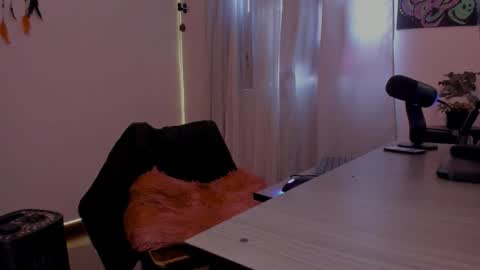 Medussa online show from November 2025 09:15:01 PM