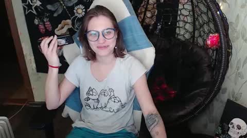 Lina online show from March 2026 10:52:01 AM